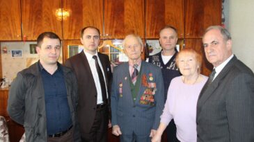 Veteranii de război felicitaţi de administraţia „Termoelectrica”