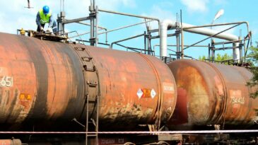 A doua garnitură de păcură