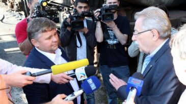 A doua garnitură de păcură