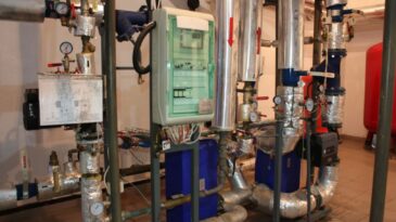 Continuă racordările la SACET. Termoelectrica S.A. montează PTI – uri moderne într-un imobil nou din centrul capitalei