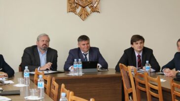 Specialiștii „General Electric”, într-o vizită de documentare la Termoelectrica S.A.