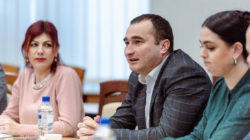 Clădirile publice ar putea economisi energie și resurse financiare prin conectarea sau reconectarea la SACET