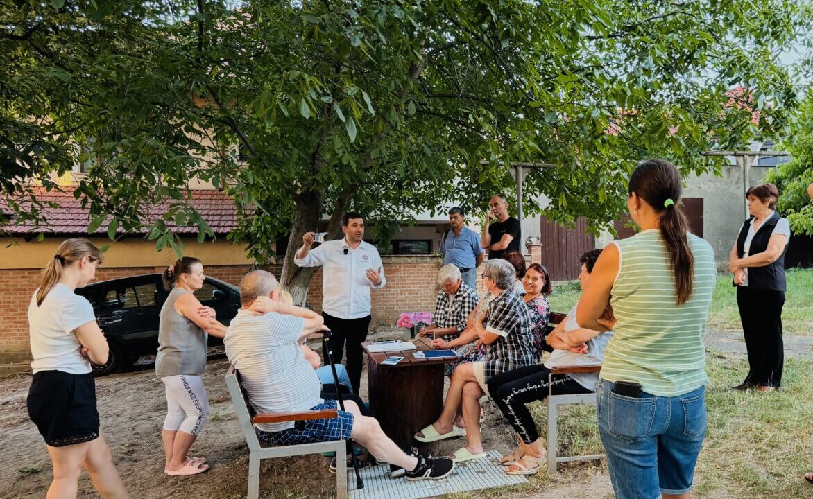  Locatarii unui bloc locativ din cartierul Telecentru, informați despre beneficiile modernizării sistemului de încălzire prin Programul „Casa Caldă”